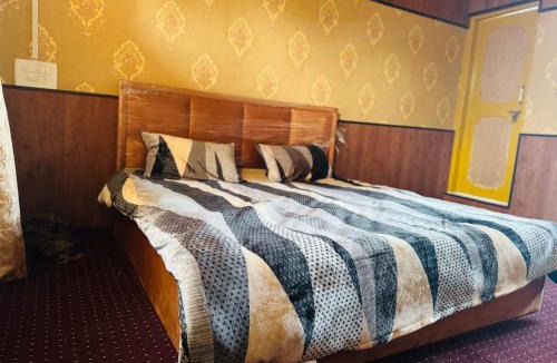 Harwan House | Delight home stay gulmarg