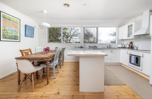 Watson House | Delightful Home In Watson