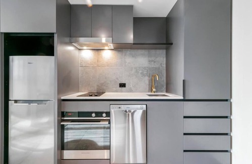 West Melbourne Apartment | Deluxe 2 Bedroom Apartment at Rosslyn Street Melbourne