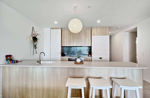 Batemans Bay Apartment | Deluxe 3-Bed Unit with Views