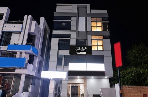 Kamalapur House | Deluxe Mega Inn