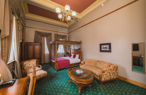 Rockhampton Hotel | Denison Boutique Hotel