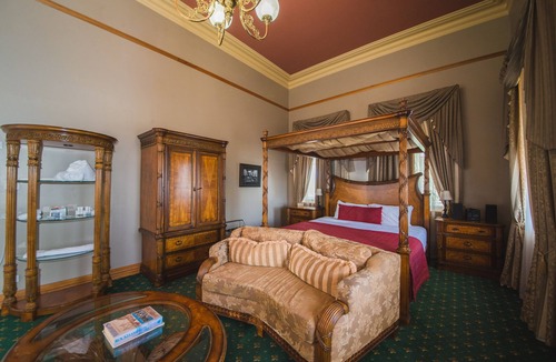Rockhampton Hotel | Denison Boutique Hotel