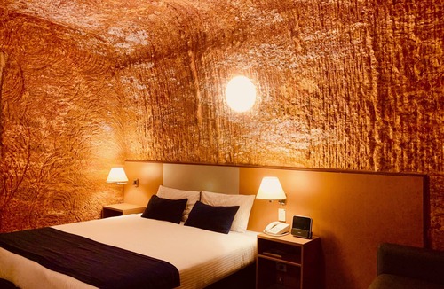 Coober Pedy Hotel | Desert Cave Hotel