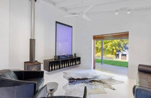 Marcus Beach House | Desert Flame - Private Oasis near the Beach