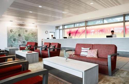 Yulara Hotel | Desert Gardens Hotel