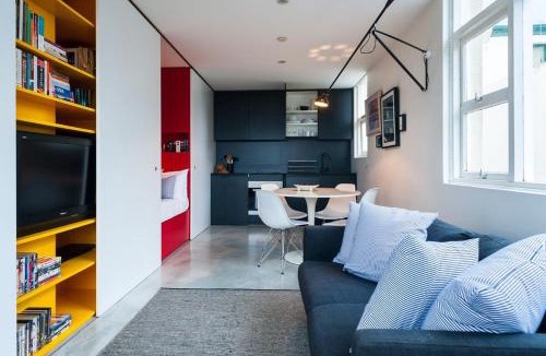 Potts Point Apartment | Designer Pad with a View