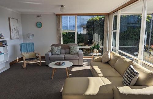 Devonport House | Devonport's Relax at Manning