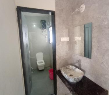 Kolhapur House | Dhanalaxmi Yatri Nivas