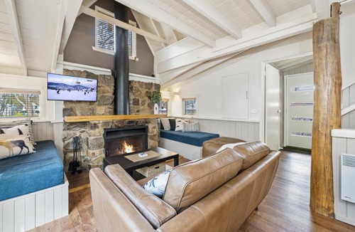 Dinner Plain Ski Chalet | Diamantina