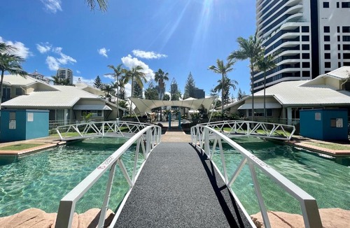 Mermaid Beach Apartment | Diamond Beach 85