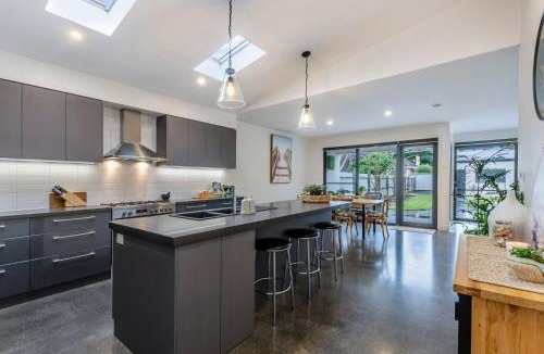 Warrnambool House | Dianas Place