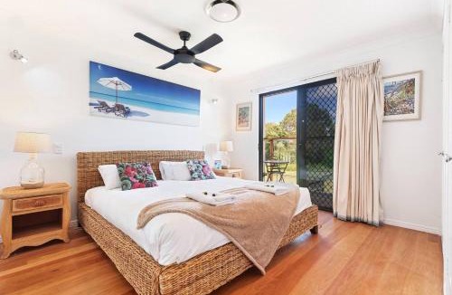 Point Vernon House | Discover Coastal Living Perfection at Point Vernon