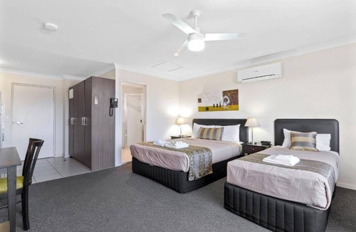 Blackwater Hotel | Discovery Parks Blackwater Central Motel