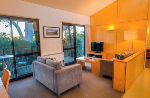 Cradle Mountain Hotel | Discovery Resorts – Cradle Mountain