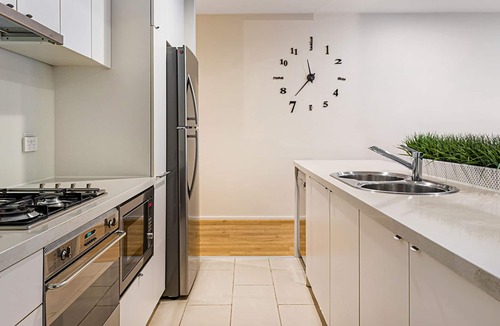 Docklands Apartment | Docklands 2-Bed Near CBD & Marvel Stadium