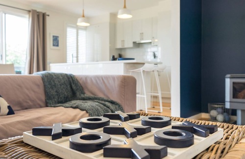 Coronet Bay House | Dog friendly Cutty Sark Cottage @ Coronet Bay