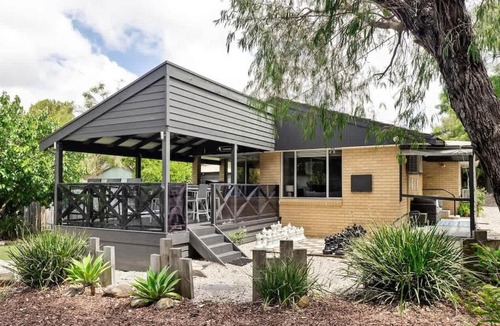 Dunsborough House | Dolce Vita - A Beachside Family Garden Retreat