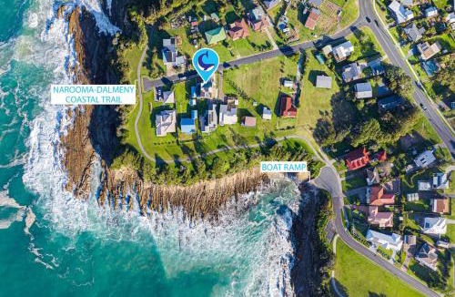 Dalmeny House | Dollini Views - Unit 2 - 14 Jocelyn St, Dalmeny