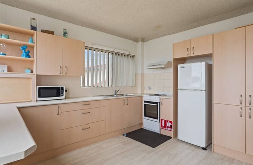 Tuncurry Apartment | Dolphin Place 1 on the Tuncurry waterfront.