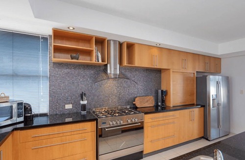 Halls Head House | Dolphin's Leap | *NEW* Exclusive Beachfront Home with Pool & Views