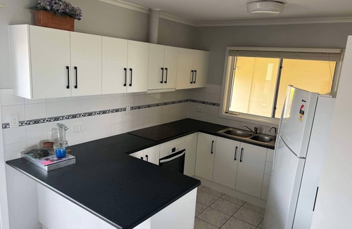 Cape Jaffa House | Dolphin Views@ Limestone coast Cape Jaffa Pet friendly. Boat parking Beach Front