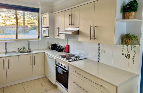 Port Elliot Apartment | Dolphins 7: 'A View To Remember' with Breathtaking Horseshoe Bay Views