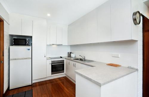 Port Elliot Apartment | Dolphins Beachfront Apartment No 4