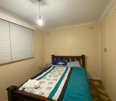 Doncaster House | Doncaster Westfield Home Stay