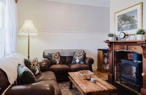 Milton House | Donovan's Cottage