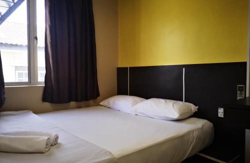 Taman Sejati Hotel | Dragon Door Hotel