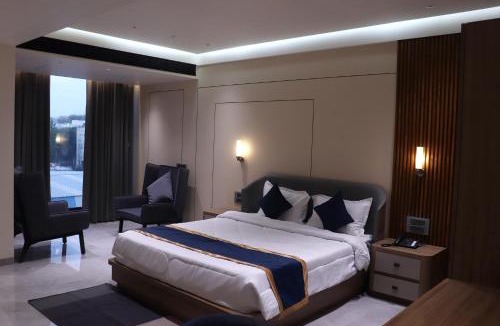 Wadhwan Hotel | Dream Inn By Spring Tree