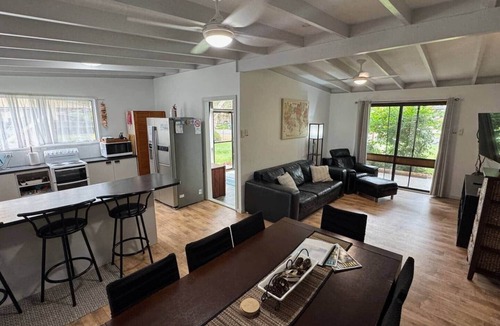 Rainbow Beach House | Drift at Rainbow | Pet-Friendly | Free Wifi