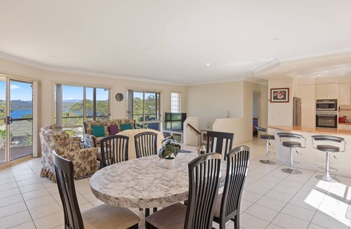 Merimbula House | Drift in - A Lakeview Holiday Escape