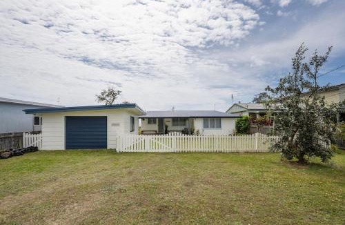 Brooms Head House | Driftaway- Absolute Beachfront- Stone Real Estate Yamba