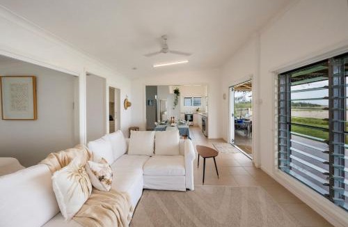 Brooms Head House | Driftaway- Absolute Beachfront- Stone Real Estate Yamba