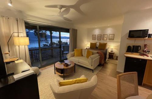 Dover Villa | Driftwood