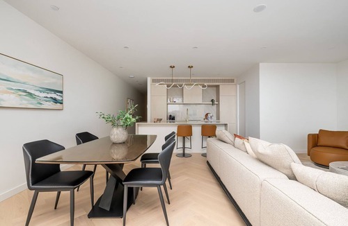 Dromana Apartment | Dromana Beach Suites - 103