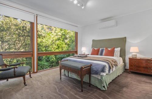 Dromana House | Dromana TreeHouse with Sea Views