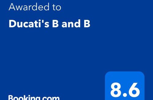 Raymond Terrace Villa | Ducati's B and B