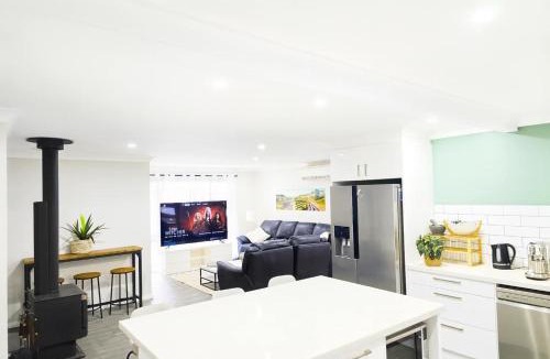 Duckenfield House | Duckenfield Haven