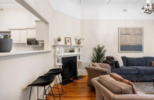 Dulwich House | 'Dulwich Charm' Leafy CBD-fringe Sophistication