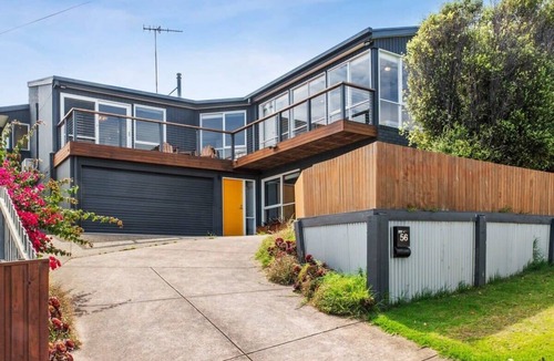 Ocean Grove House | Dune Views, Gas Fire and Pet friendly.