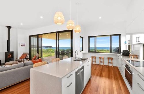 Tomakin House | Dunes at Tomakin managed by Batemans Bay Accom