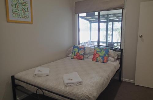 Erowal Bay Apartment | Dungowan Holiday Accommodation