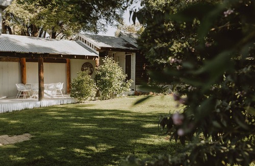 Dwellingup House | Dwellingup Retreat is cottage close to forest and shops