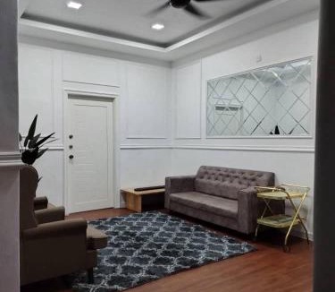 Kuala Langat District House | Dynz Cottage