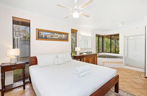 Eagle Bay House | Eagle Bay Beach Lodge - Escape to Coastal Serenity