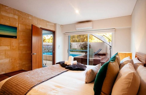 Eagle Bay Villa | Eagle Bay Beach Retreat - Steps from the Sands