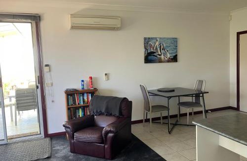 Eagle Point Apartment | Eagle Bay Views